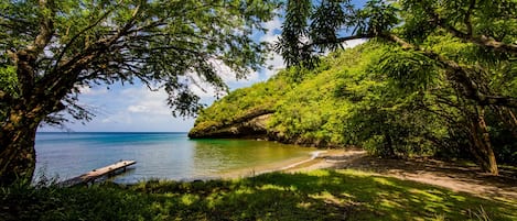 Beach only two minutes from Brogan Villa