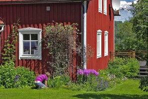 Blumenrabatten gehören einfach dazu