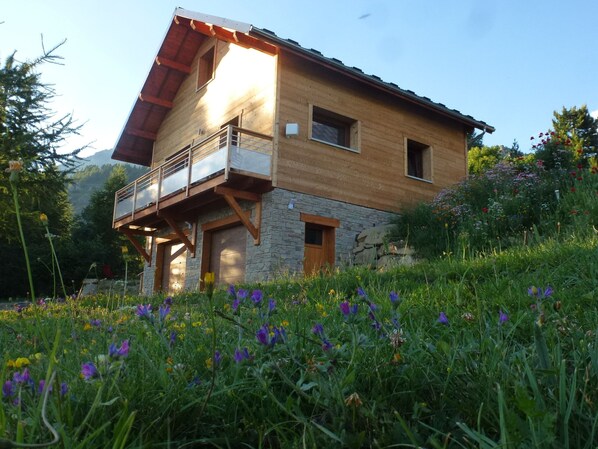  LE CANSAURUS en été
alt 1525m - CHAILLOL Station
 - Provence Alpes Cote d'Azur