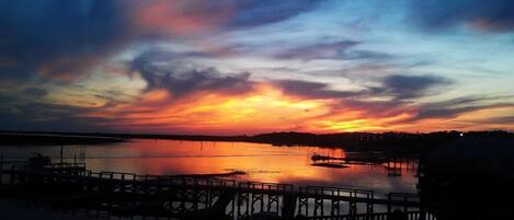 This is the best sunset view in Steinhatchee!
