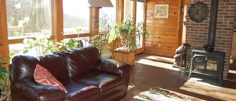 Bright sunny south facing living area