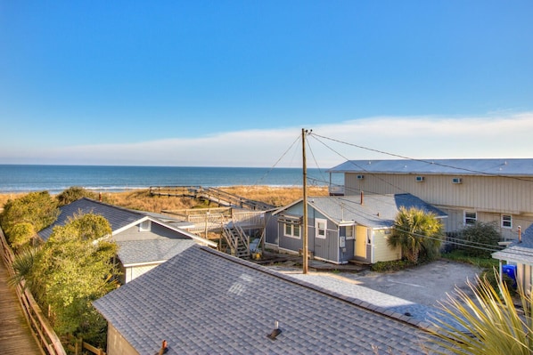 Sand Pebbles C14-large-001-002-View-1498x1000-72dpi