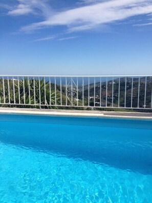 Seaview from the pool 