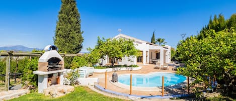 Country house with private pool | Cubo's Holiday Homes