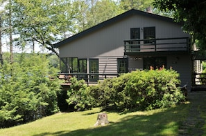 Laurel Cottage on Uncas Lake, Lyme, Ct