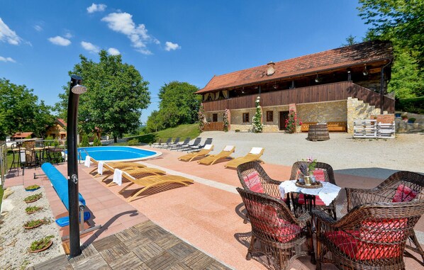 pool