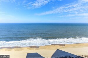 OCEAN OCEAN OCEAN LOCATION LOCATION LOCATION  SKY AND BEACH FOR YOUR VACATION