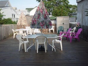 屋外ダイニングエリア
