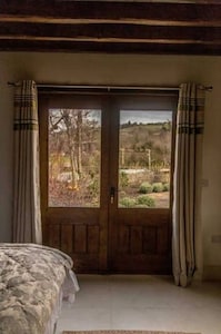 4 Star Exceptional Cosy Cottage