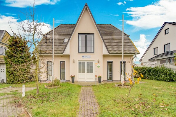 Holiday Home Exterior [summer]