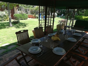 Outdoor dining