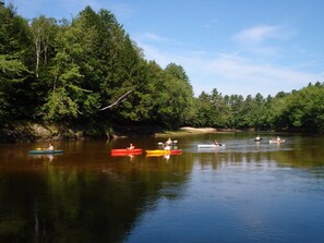 The perfect kayak cruise on the Saco River