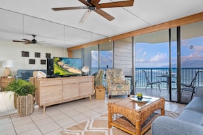 Kahana Reef 201 living room 1