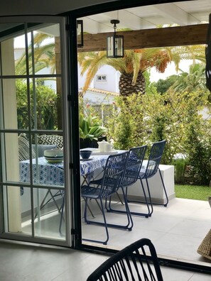 Outside Dining Area in the Patio