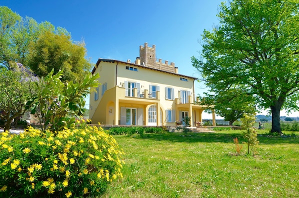 Extérieur
