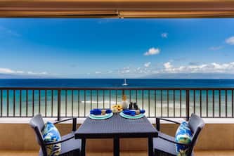 OCEANFRONT, PENHOUSE Maui Kai 1005- Views of Lanai and Molokai!