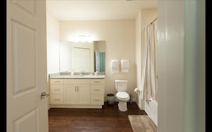 Second floor full bathroom