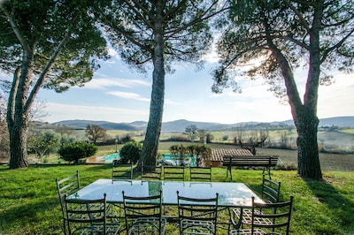 5 bedroom house with private pool at 7km from village in southern Umbria