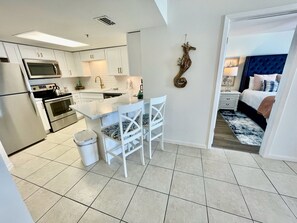Phoenix V 809, 2 Bedroom/2 Bathroom. Sleeps 8. Managed by Island Rentals