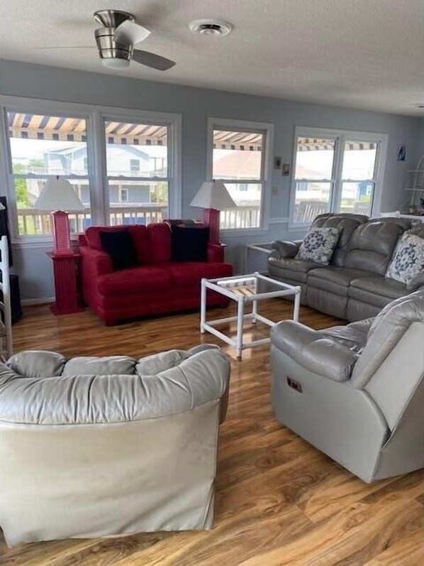 Living Room c