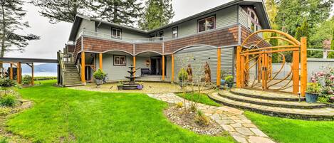Anacortes Vacation Rental | 3BR | 3BA | Stairs Required | 3,443 Sq Ft