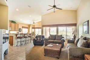 Living Room | Flat-Screen HDTV | Complimentary Toiletries