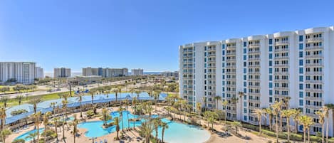 Destin Vacation Rental | 2BR | 2BA | 970 Sq Ft | Elevator Accessible