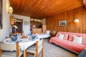 Living and dining room