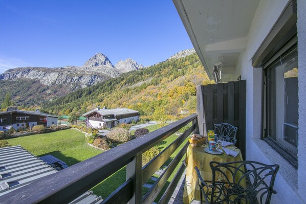 Balkon met uitzicht op de Mont Blanc