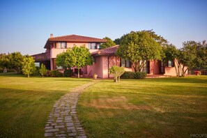 View of the villa from the side.