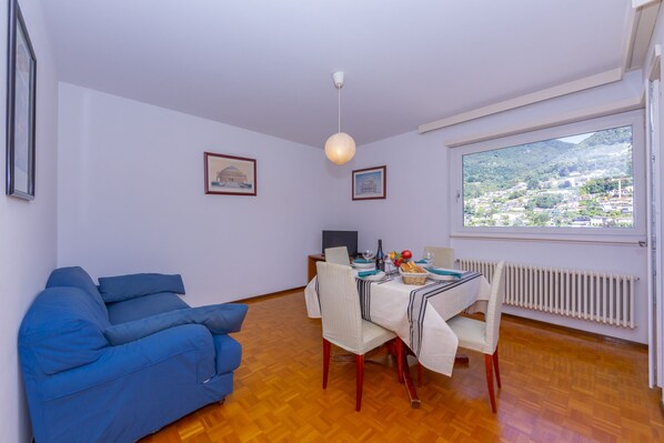 Living and dining room