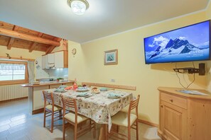 Kitchen and dining area