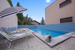 Shared pool