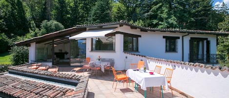 Terrasse der Villa