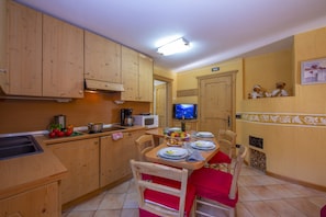 Kitchen and dining area