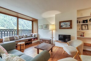Living and dining room