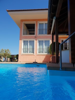 Villa with private Pool