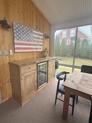 Buffet & beverage fridge