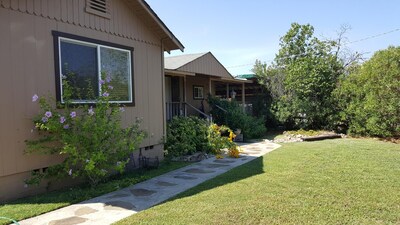 Ranch home on 5 acres close to Bethel Church