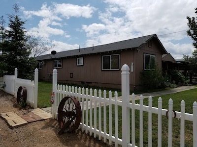 Ranch home on 5 acres close to Bethel Church