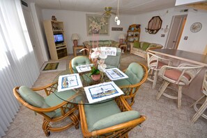 Dining Area Seabrook 205