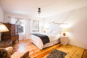 Airy and spacious master bedroom with ensuite bath and walk in closet 