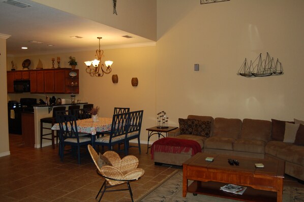 Living / Dining Room