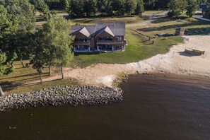 Aerial view of The Stay Spa, grounds and Castle Rock Lake beach. 