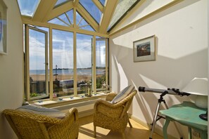 Sunny bright conservatory leading from kitchen, amazing views, chill zone