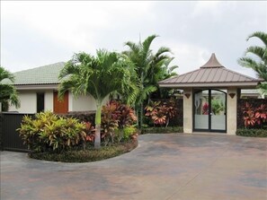 Entrance to Paradise!