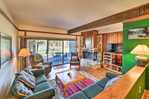 Main Living Space | Flat-Screen Cable TV | Local Photography Prints