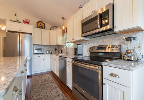 Kitchen bright and updated