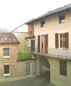 Wohnung in der Altstadt von Asti mit Terrasse