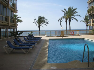 1st line beach Marbella town, parking, 2 pools 100m Orange Square Old Tow